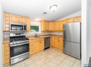 22 Hillside Ter, East Rutherford, NJ 07073