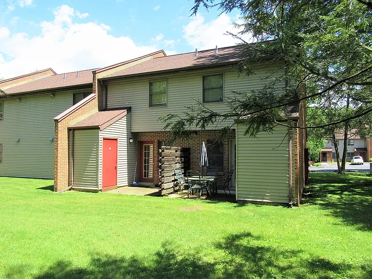 101 Terra Sylvan Ln — Photo 4