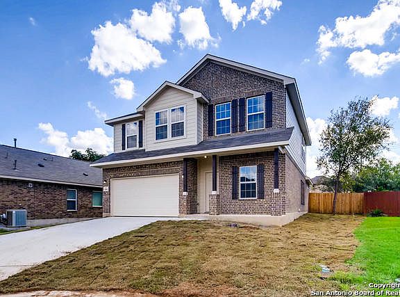2nd image of 13042 Cedarcreek Trl