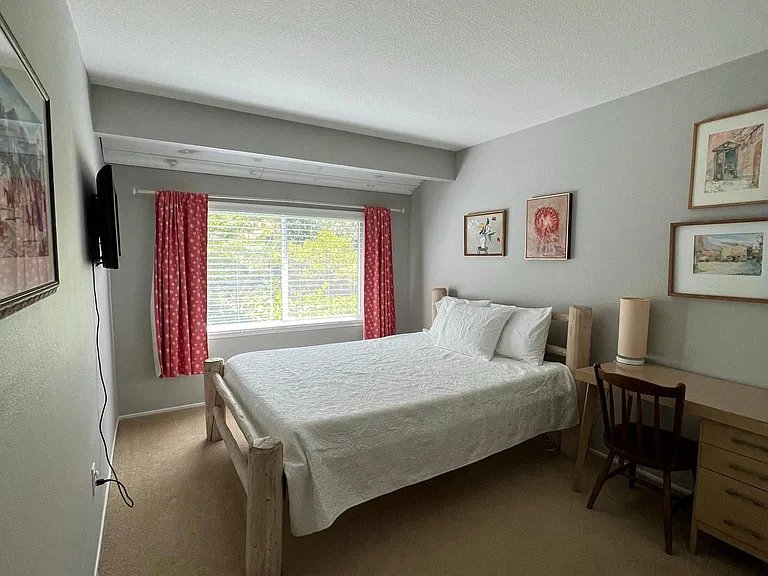 3385 Crestview Way — Photo 10