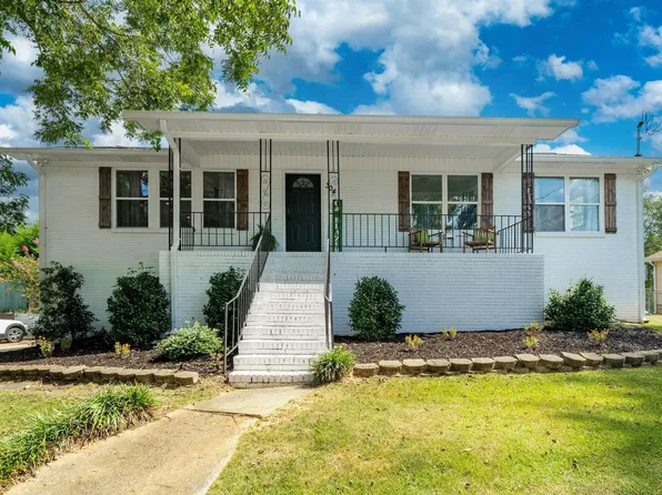 304 Mozelle Cir, Gardendale, AL 35071