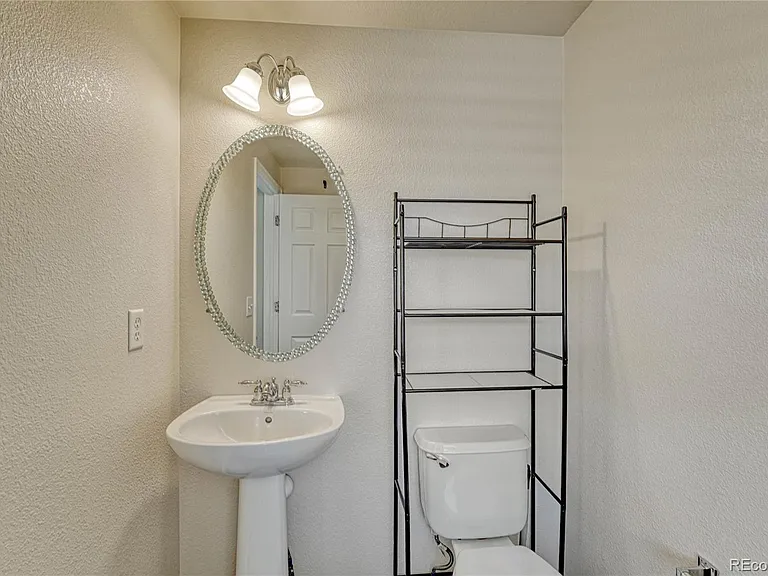 2613 S Killarney Ct — Photo 20