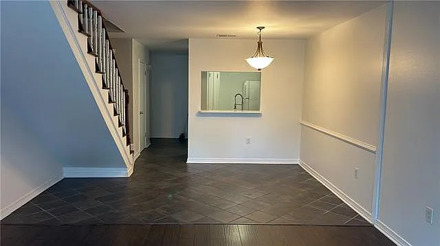 2500 Manson Ave #205 — Photo 2