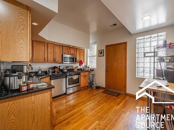 4th image of 2718 N Kimball Ave #3