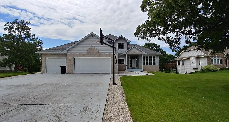 1st image of 14550 Sunfish Lake Dr