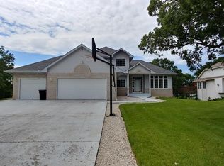 14550 Sunfish Lake Dr, Anoka, MN 55303