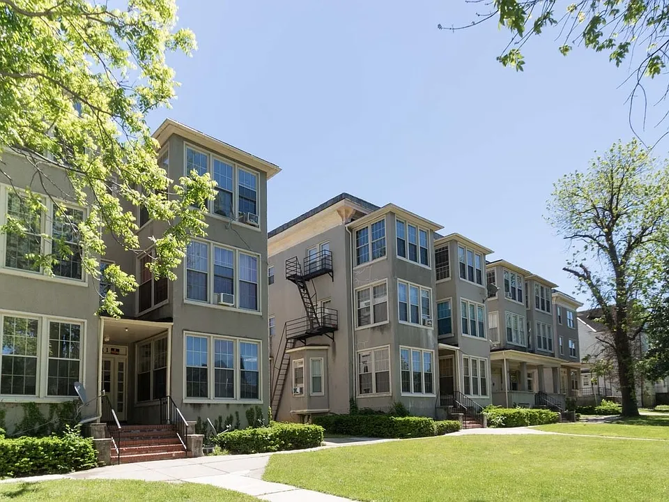 3701 Greenmount Ave #2B