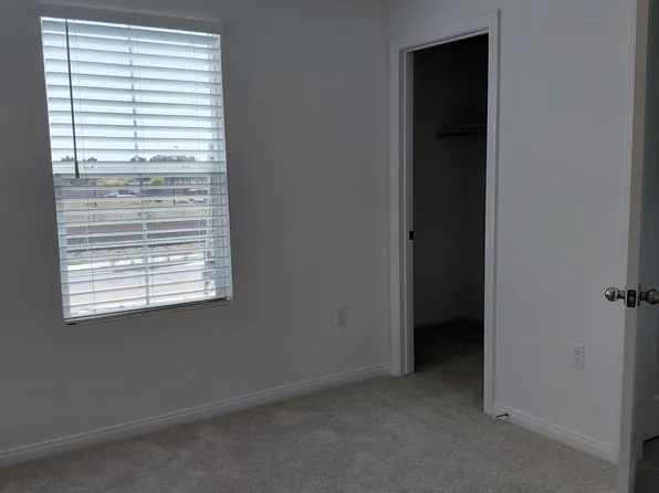 (undisclosed Address), Rialto, CA 92376