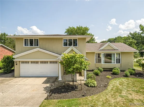 279 Fairways Blvd, Buffalo, NY 14221