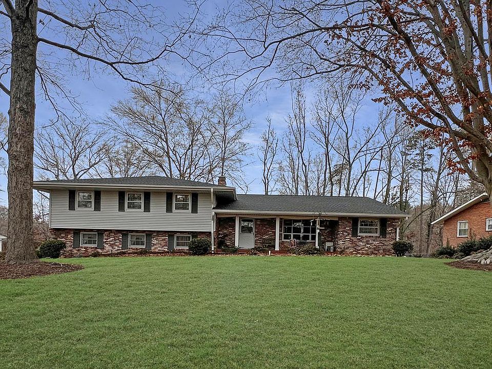 1st image of 164 Fairmont Cir