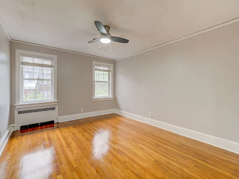 (242) 7156-58 Tulane Ave — Photo 13