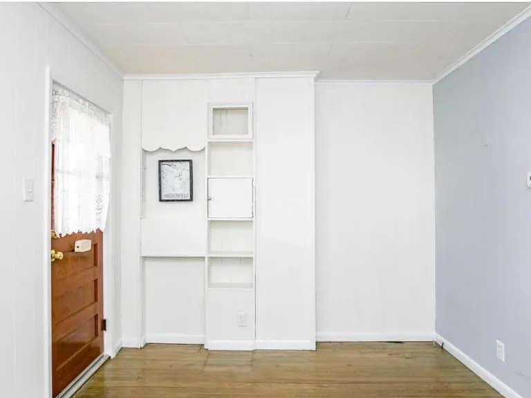 122 Fowler Ave — Photo 3