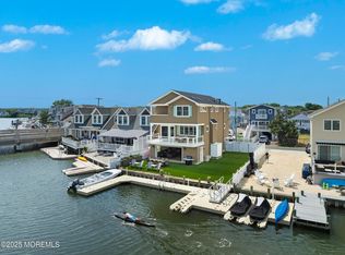 6 Pearce Ct, Manasquan, NJ 08736