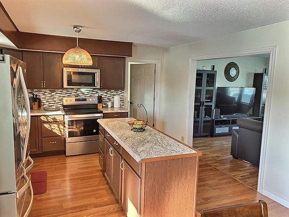 3rd image of 1901 W Woodmont Dr