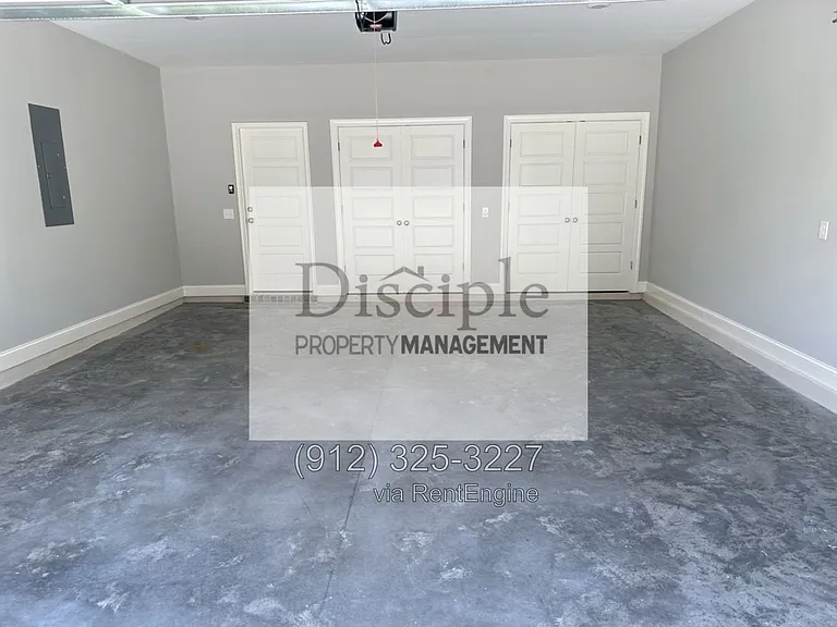 79 Ennis Rd — Photo 58