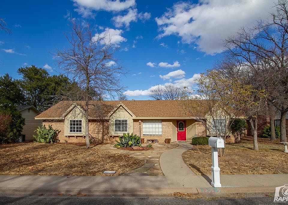 1st image of 2732 Chimney Rock Ln