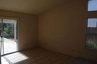 5th image of 5819 Thoroughbred Dr