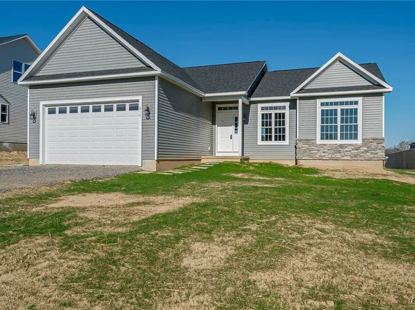 127 Dewport Rd, Van Buren, NY 13027