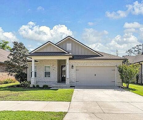 1st image of 48 Oaktree Blvd