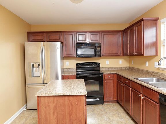 4th image of 1000 Applecross Dr
