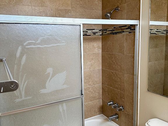 3rd image of 1512 S Wooster St #204
