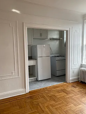 Rented by BSRG Realty | media 2