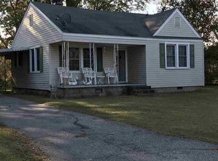 207 Lister Ct, Boiling Springs, SC 29316