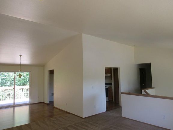 3rd image of 13607 21st Ave E