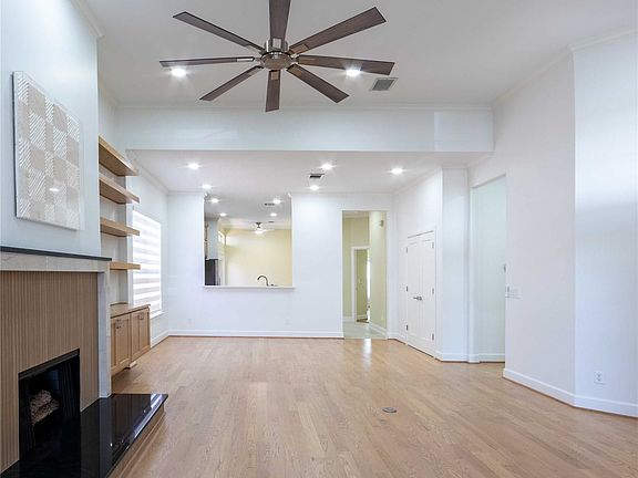 Extended view of the living areas.