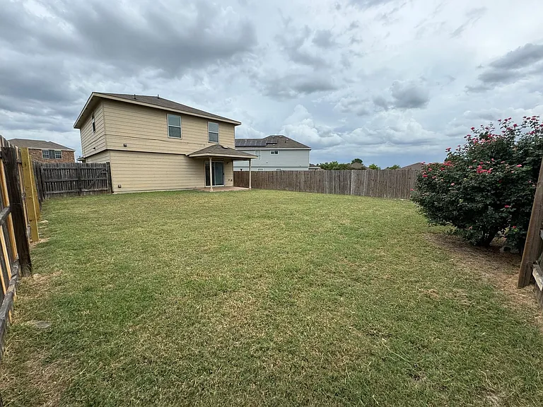 813 Draco Dr — Photo 22
