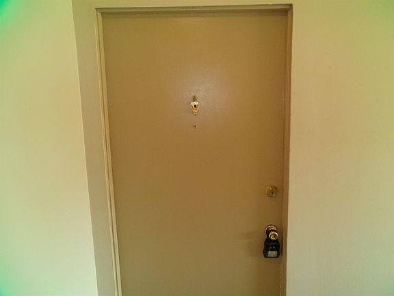5th image of 1008 Forest Hill Dr #10-08