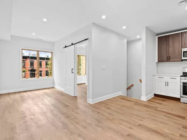 427 Pulaski Street image 13 of 54