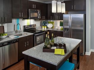 4918 Saint Elmo Ave APT 905, Bethesda, MD 20814