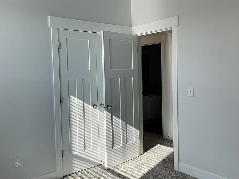 302 W 435 N #1-R-302 — Photo 15