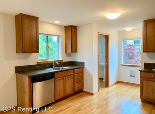 6340 34th Ave SW #B, Seattle, WA 98126