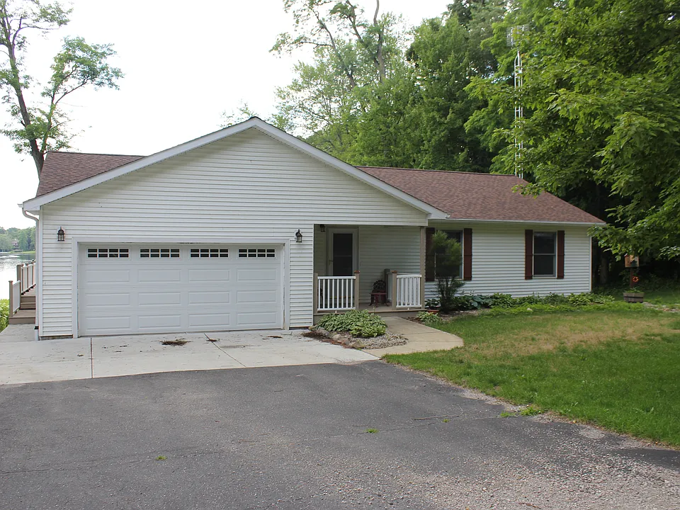 11045 Silver Lake Rd