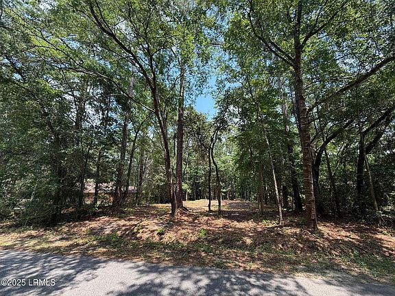 2nd image of 86 Wade Hampton Drive