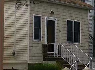 204 Kensington Ave, Staten Island, NY 10305