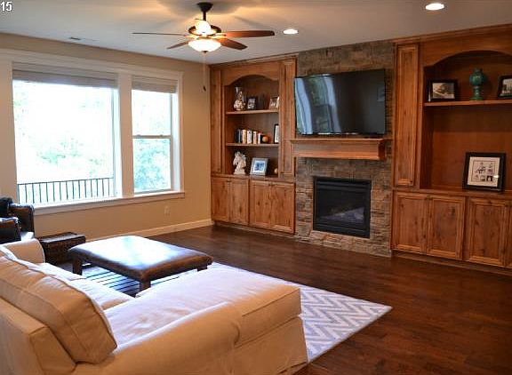 2nd image of 4325 SE 177th Ln