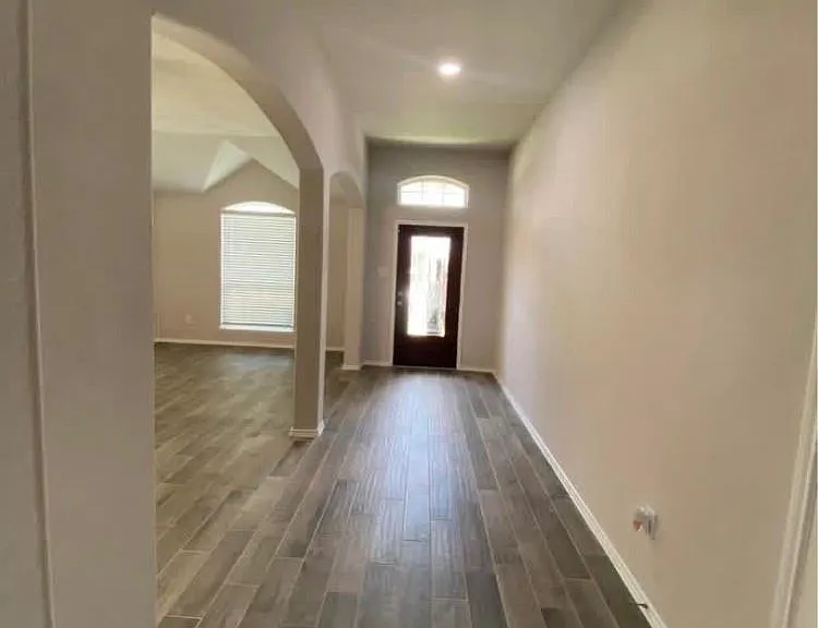 3543 Sunlight Springs St — Photo 3
