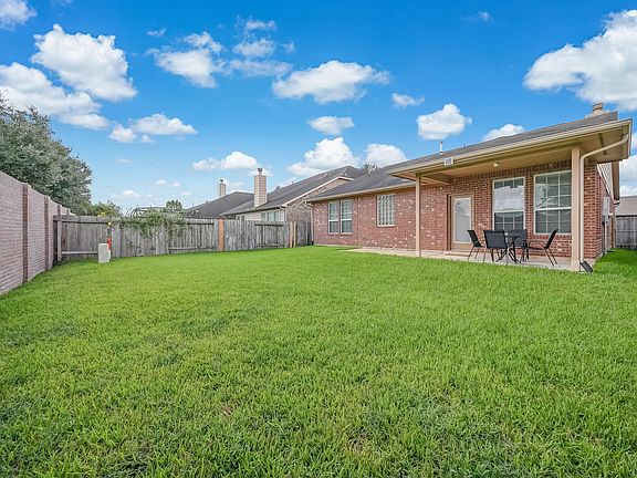 4th image of 6835 Blue Glade Dr