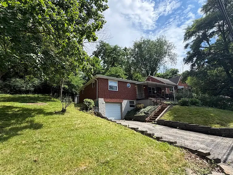 2940 Dodds Ave — Photo 2