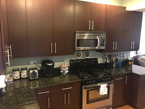 2nd image of 2707 N Wilton Ave APT 1
