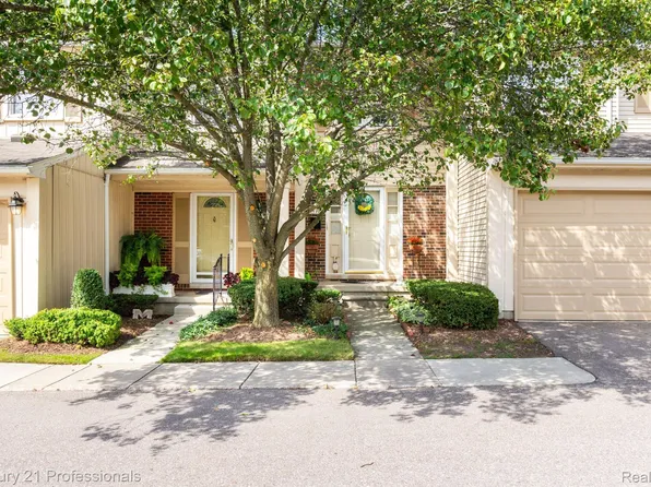 1478 Brentwood Dr, Troy, MI 48098