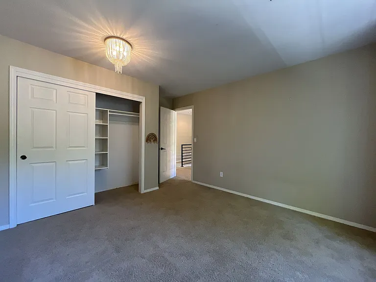 1922 NW New Hope Ct — Photo 59