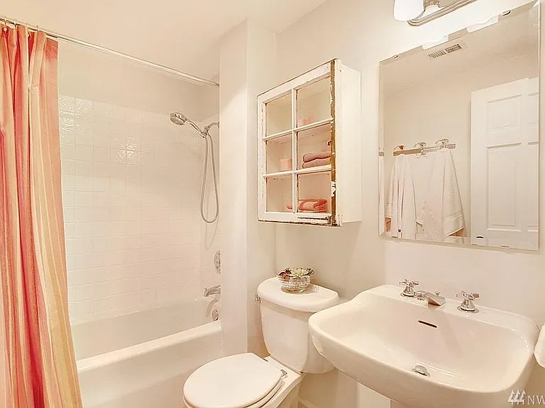 2700 4th Ave #207 — Photo 3