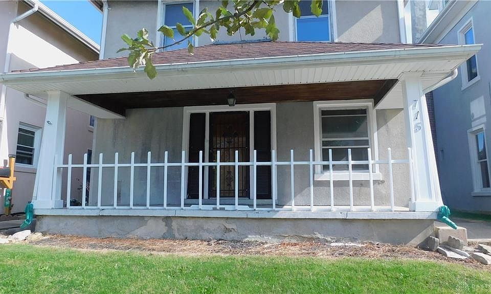 1st image of 715 E Main St