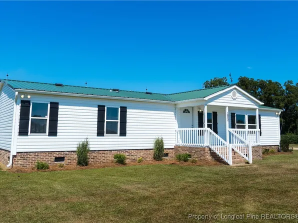 1852 Cabinet Shop Rd, Maxton, NC 28364