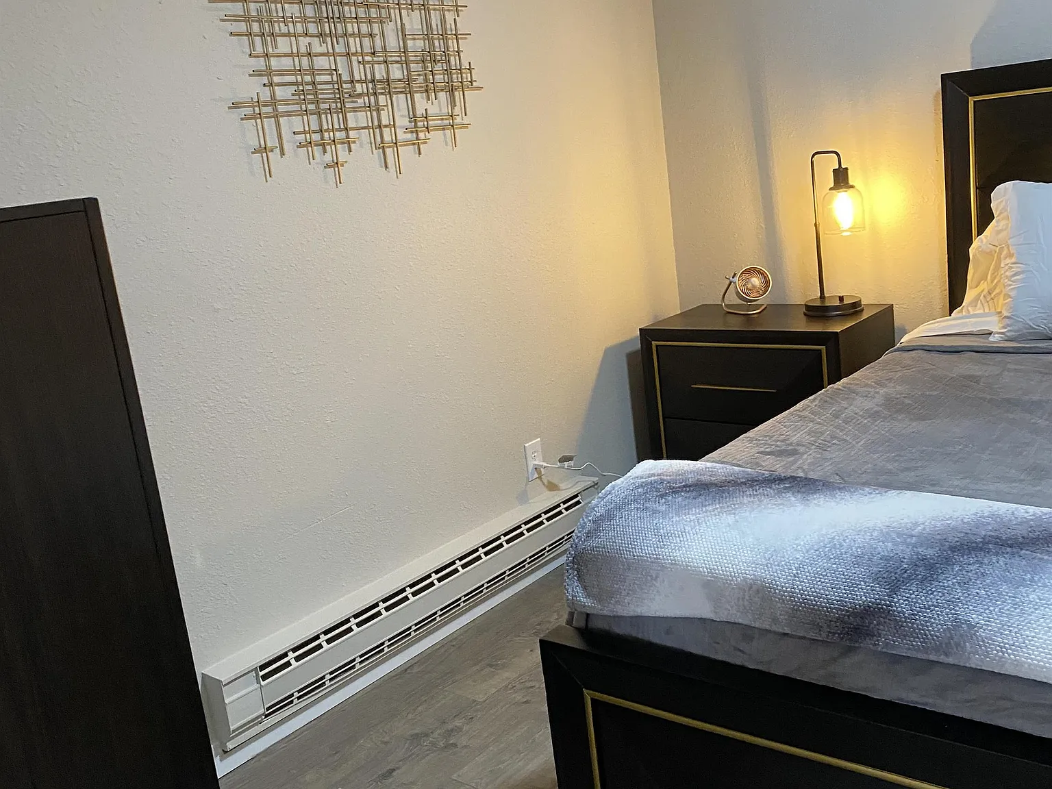 426 Main Street Apartments - Jailhouse Rock — Photo 3