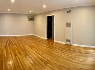 1734 Grevelia St #34E, South Pasadena, CA 91030
